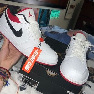 2020 Air Jordan 1 Low “White University Red” Sz 10